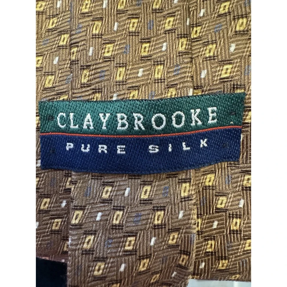 Vintage EUC Claybrooke 100% Silk Geometrical Brown‎ Tie Men's Necktie